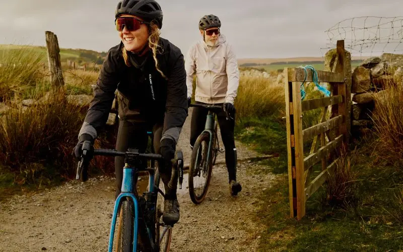 femme velo gravel
